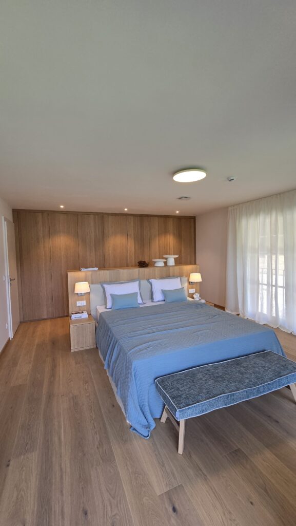 Neubau-Landhaus direkt am Attersee – Unterburgau - Bild 1