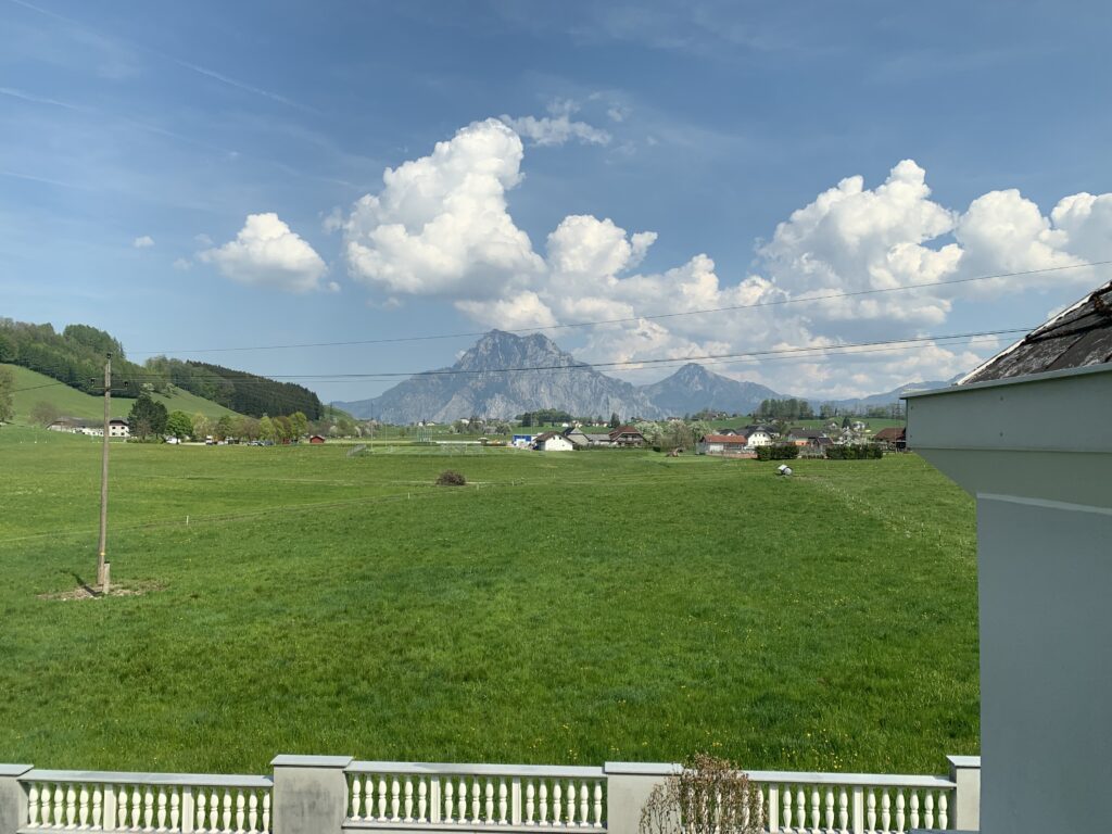 Wohnhaus mit Traunsteinblick – Neukirchen bei Altmünster - Bild 2