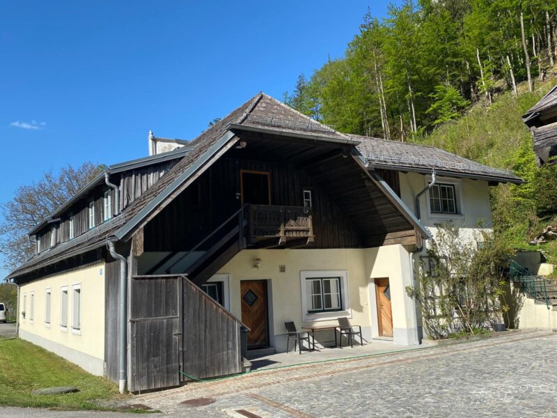 Mehrparteienhaus in Seenähe – Weißenbach am Attersee