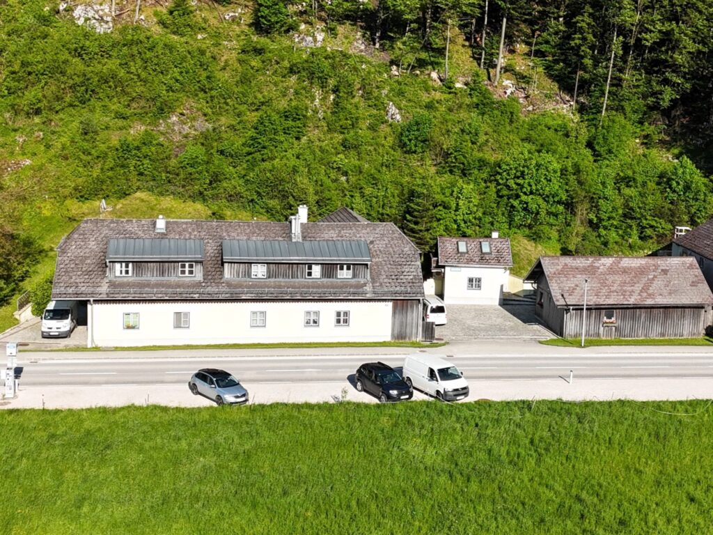 Mehrparteienhaus in Seenähe – Weißenbach am Attersee - Bild 1
