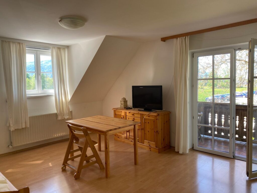Mehrparteienhaus in Seenähe – Weißenbach am Attersee - Bild 6
