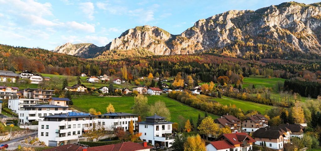 Penthouse flat on a sunny hillside – Steinbach/Atts. - Image 2