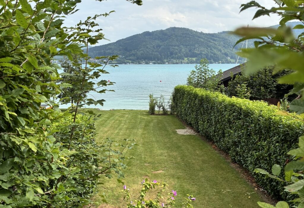 Badeplatz am Attersee – Seewalchen am Attersee - Bild 1